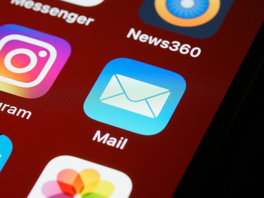 Can I Send Email to a Phone Number? A Comprehensive Guide for 2024