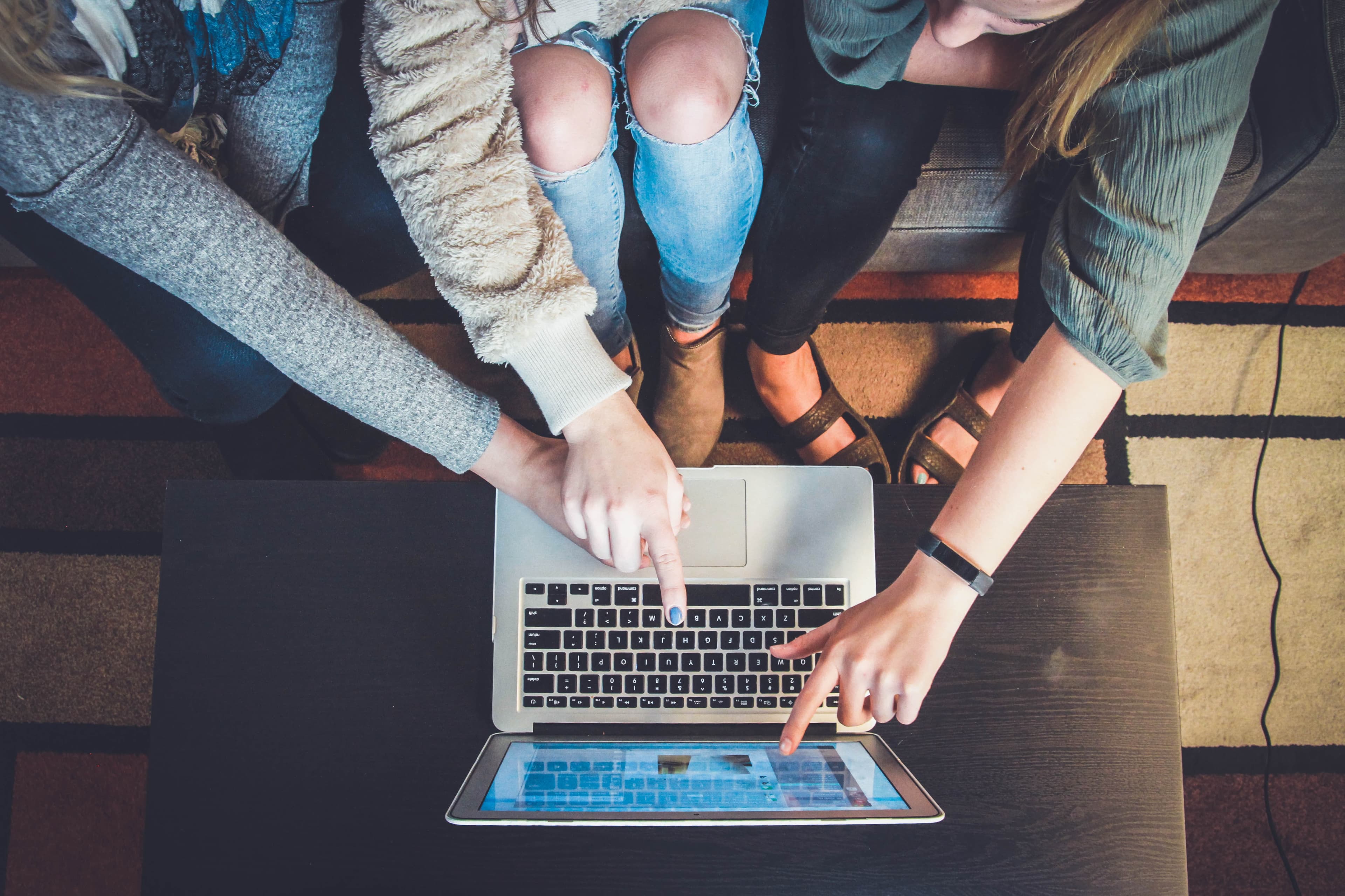 Using Social Media to Boost Your Flower Shop's Online Presence
