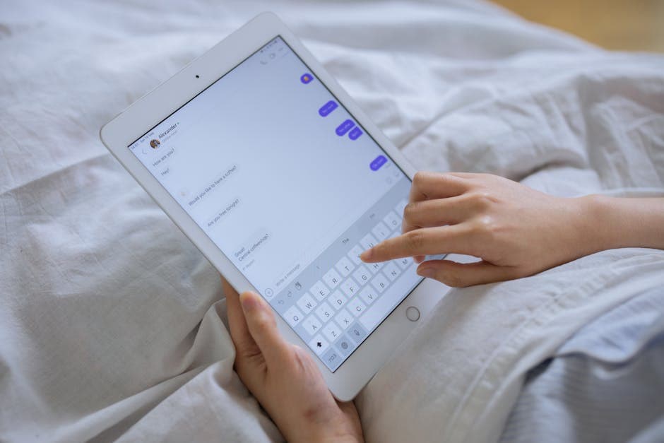 Understanding What's the Difference Between Texting and Messaging in Business Communications and Customer Engagement
